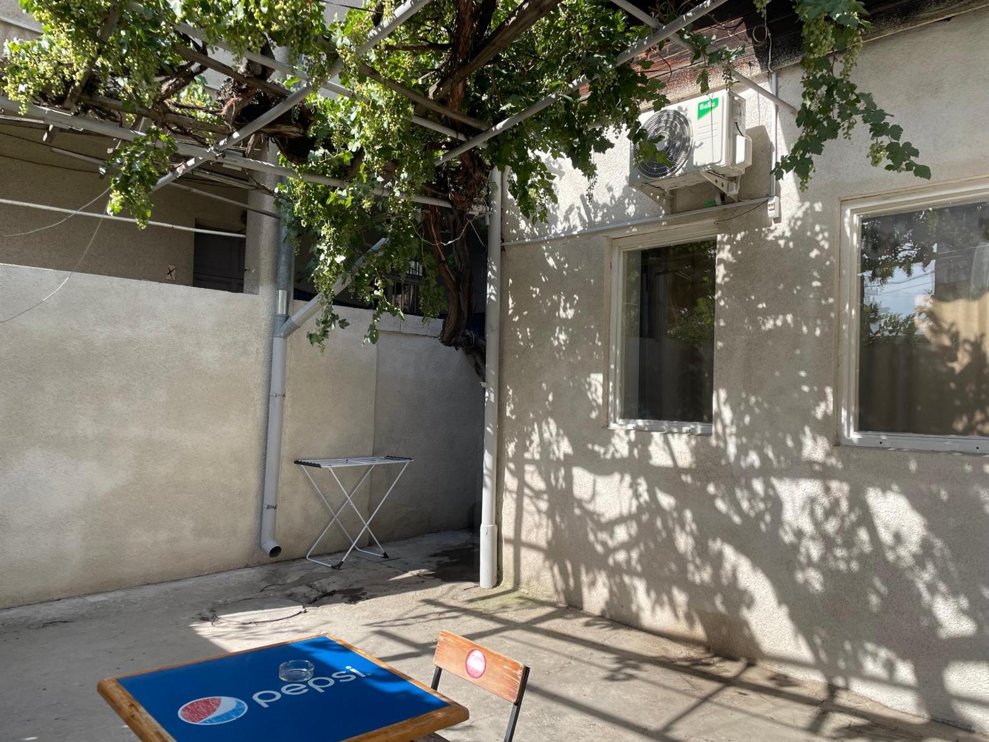 Apartment In The City Center With The Garden Erivan Dış mekan fotoğraf